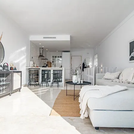 Scandinavian Style Townhouse In Aloha Pueblo בית נופש