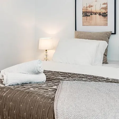 Scandinavian Style Townhouse In Aloha Pueblo *