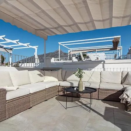 Scandinavian Style Townhouse In Aloha Pueblo * מארבלה