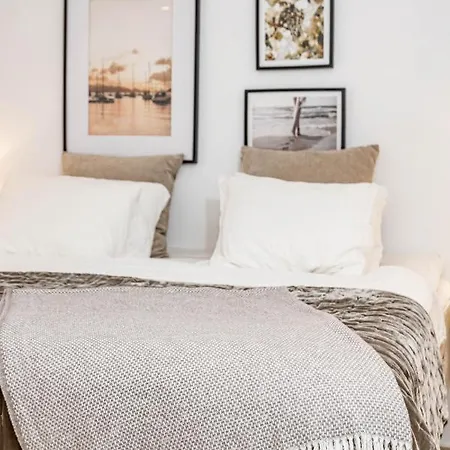 Scandinavian Style Townhouse In Aloha Pueblo *